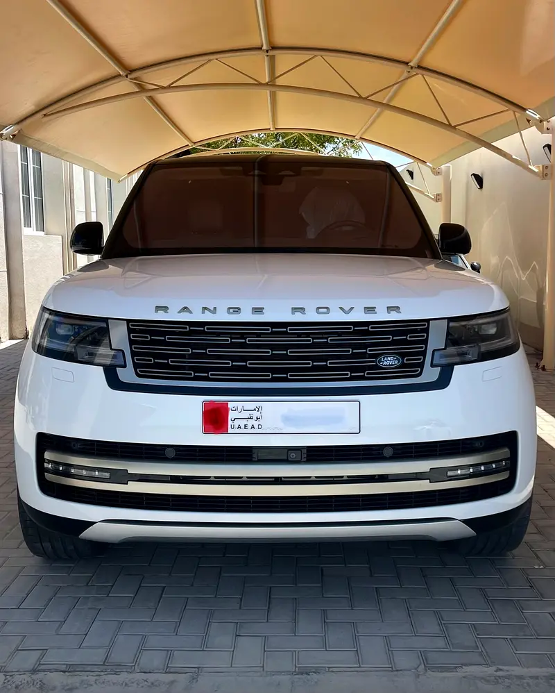 Land Rover Range Rover 2022 — photo 1 of 11