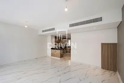 Brand New | Modern Layout | Community View