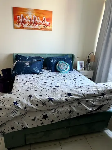 Queen Size Bed and mattress for sale