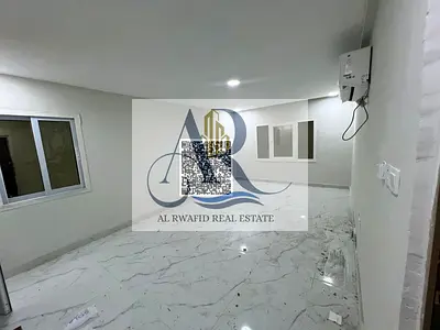 بناية سكنية للإيجار السنوي – النخيل 1