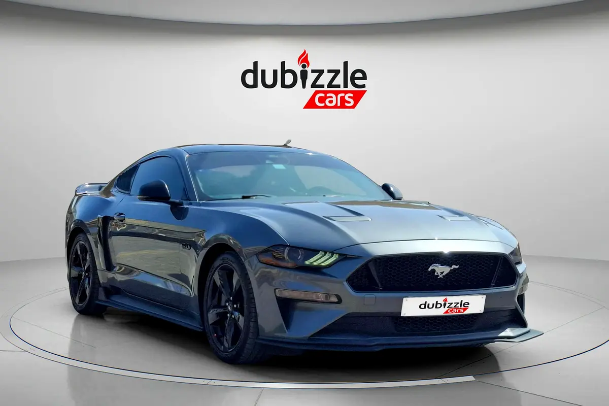 Ford Mustang 2021 — photo 1 of 16