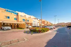 Premium Location | 2BR + Study Villa | Garden / Parking |