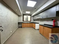 Modern 2BHK + Maid Room for Rent in Hor Al Anz | Close Kitchen | All Amenities |