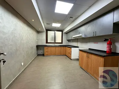 Modern 2BHK + Maid Room for Rent in Hor Al Anz | Close Kitchen | All Amenities |