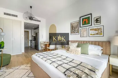 Fully furnished | Multiple Cheques| Ready to Move