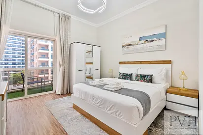 FULLY FURNISHED | PRIME LOCATION | NEAR MARINA WALK | TAXES INCLUDED