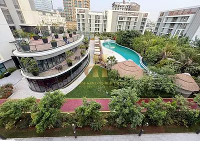Studio Apartment in Prime Location | Book Now