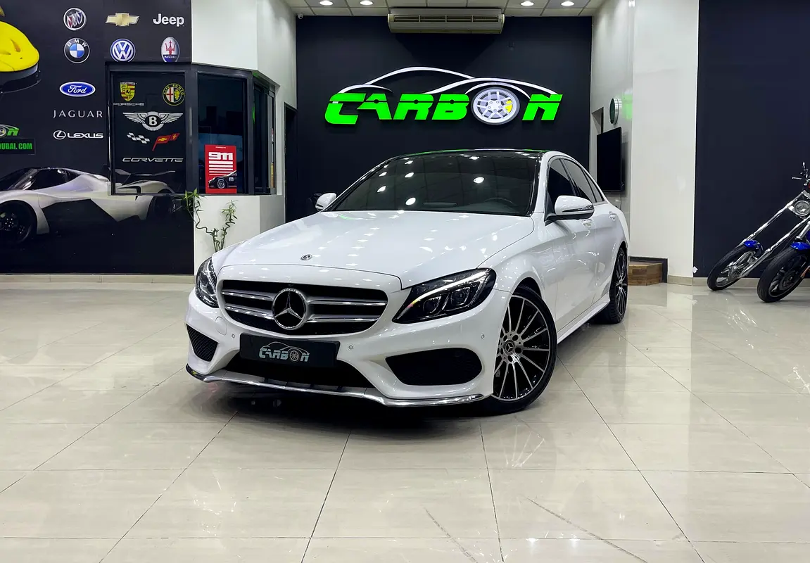 Mercedes-Benz C-Class 2018 — photo 1 of 17