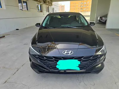 2023 Hyundai Elantra SEL - American Specs -radar line spot push door push start