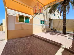 4 Bed room Hall Majlis all master room parking maids room 2 kitchan