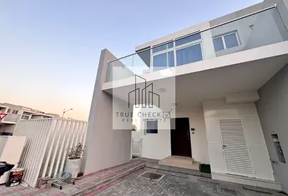 Prime Location | 3 Bedrooms | Unfurnished | RREE Type