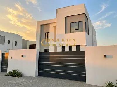 Modern villa |5BR Simi Corner | High End Finishing