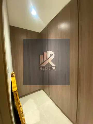 🏡 فيلا فاخرة للإيجار في مدينة الشارقة المستدامة (الرحمانية) موقع استراتيجي (زاوية): مواقف من الأمام وممشى خلفي 🌳🚗