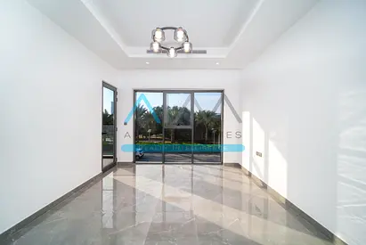 فيلا سينما في الطابق السفلي | 4 غرف نوم | إطلالات متعددة على المنتزه والمدينة