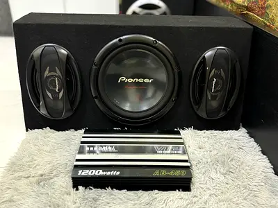 PIONEER SUBWOOFER TS-W309 1000W  PIONEER SPEAKER TS-A6973E with A/D/S 1200W AMPLIFIER FOR SALE