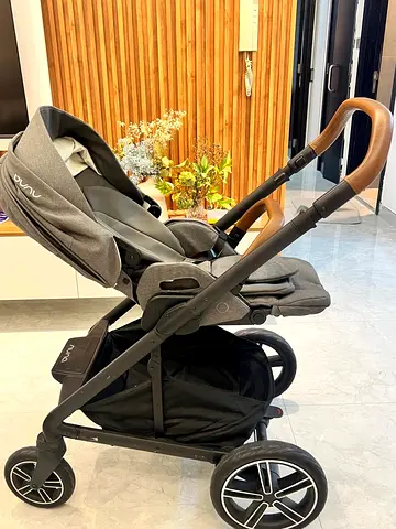 Nuna Mixx Next + Bassinet