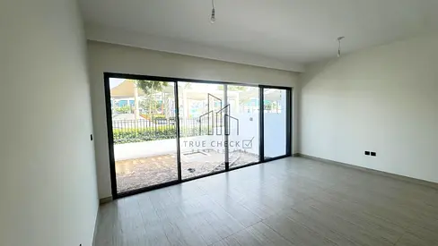 Park View | Best Deal | Middle Unit | Single Row | Kitchen Appliances