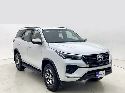 AED 1,562/m | 0 DP | Free 3 Months Warranty | Service History | 30 Day Return | TOYOTA FORTUNER 2023