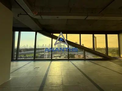 Luxury Office in Prime Location | Exceptional View