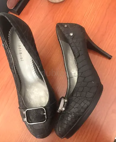 Black shoes - size 39  40