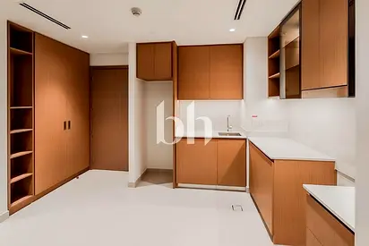 Brand new building | Unfurnished Ap | Vacant