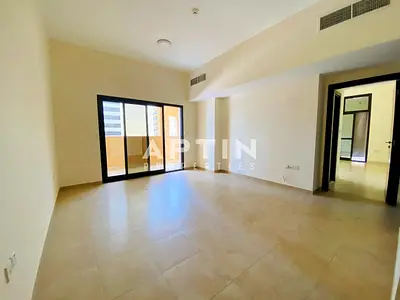 Spacious 1BHK | 2 Bathrooms | Pool | Axis Residence 5