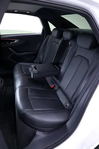 صورة مصغرة 11 لـ 2023 AUDI A4