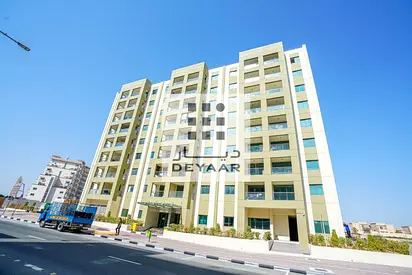 Spacious 2 BHK with huge balcony & maid\'s room | Don\'t miss