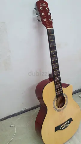 Used 6-String Acoustic Guitar - Natural Finish