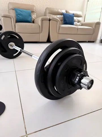 Weight Bar with Adjustable Weights