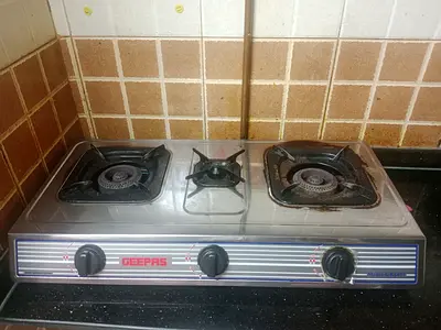 Geepas 3-Burner Stainless Steel Gas Stove - Used