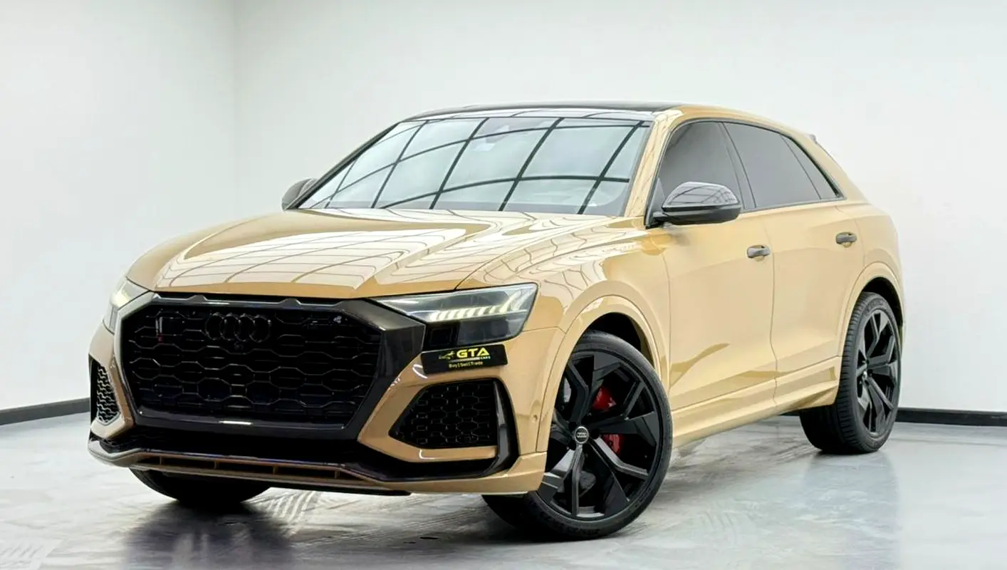 Audi RS Q8 2020 — photo 1 of 17