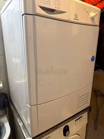 Front load Indesit dryer