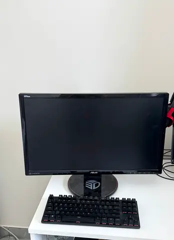 Computer Monitor (HDMI) – Adjustable Height