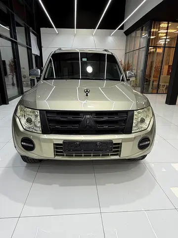 Mitsubishi Pajero Limited 2012 - GCC Specs - Well Maintained