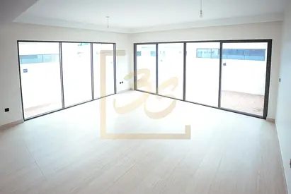 SANTORINI 5BR CORNER VILLA | MAID ROOM