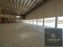 Large commercial warehouse with mezzanine | Very spacious area | Prime location behind the Chinese M
