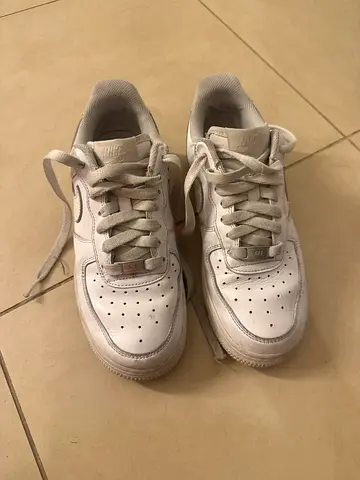 White Nike Air Force 1 sneakers, size EU38