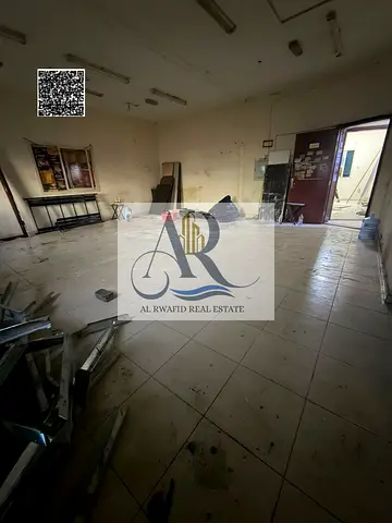 كامب للإيجار السنوي في الجرف – سكن واسع للعمال   فرصة ممتازة للشركات والمؤسسات لتوفير سكن مجهز وآمن للعمال في موقع استراتيجي بالجرف،