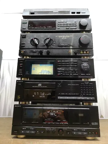 Sony LBT-V810 is a vintage, Japanese stereo system with digital equalizer