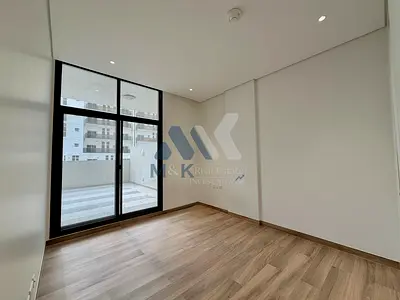 Brand New 1 BR / Largest Layout / 4 Payments