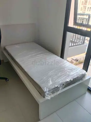 Ikea malam single bed (90*200)with an IKEA mattress ✨