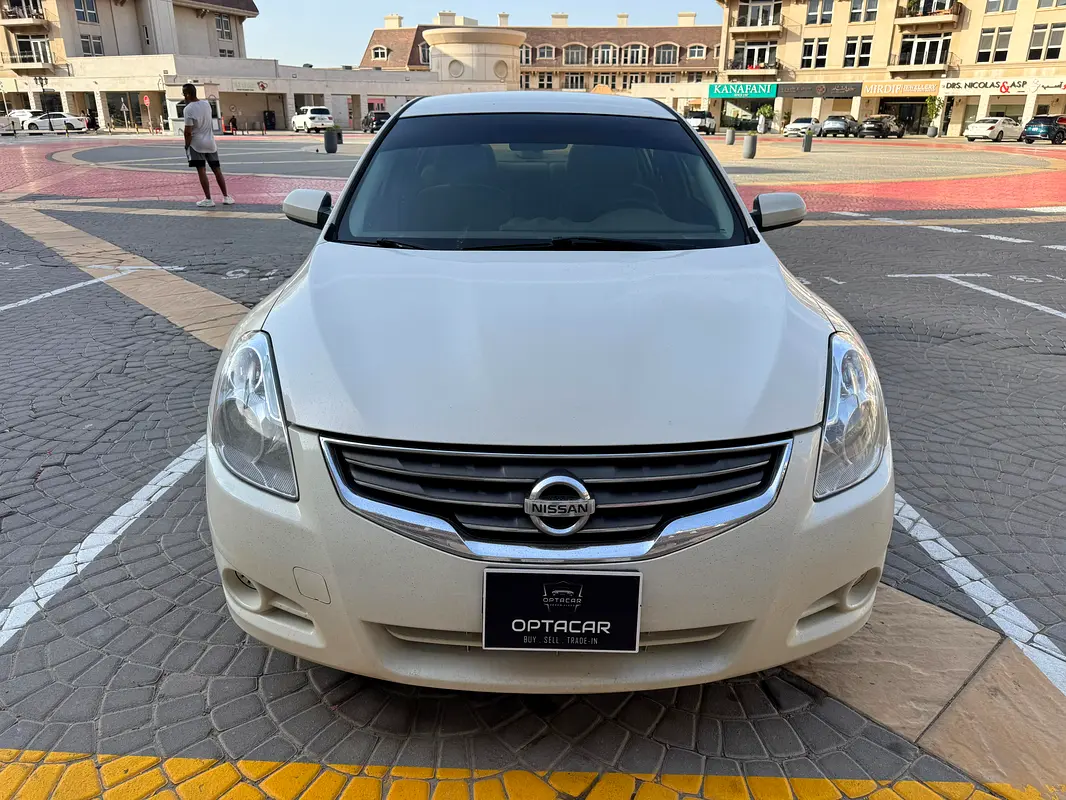 nissan-altima-2012-35sr-petrol-manual-fwd-457628709868032004