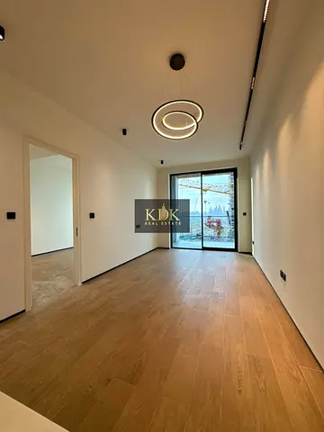 1BR Apartment | Prime Location | Community view