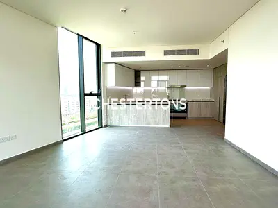 Skyline Retreat | Spacious 2-Bed Apartment