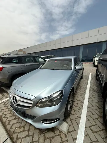 Mercedes-Benz E-Class E 200 2016 GCC Specs
