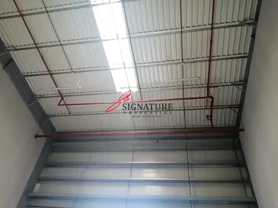 2400 SQRFT WAREHOUSE AVAILABLE FOR RENT IN NEW INDUSTRIAL AREA UMMULQWIN
