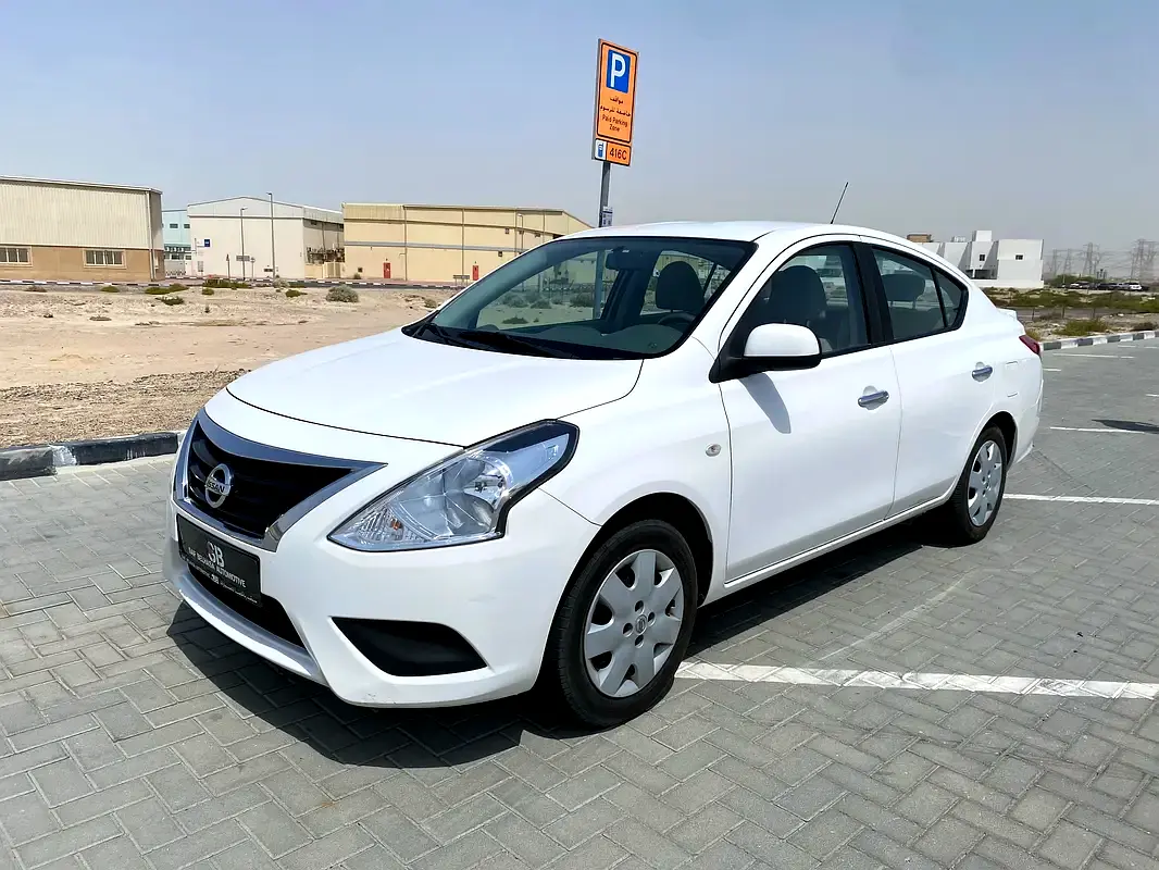 Nissan Sunny 2021 — photo 1 of 12