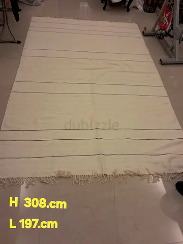 Rug hand made ( new)