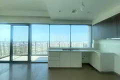 Large Layout | Stunning Skyline View